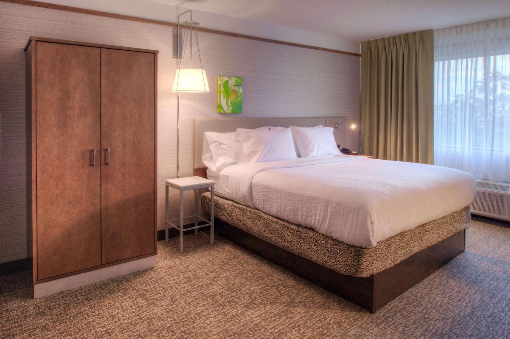 Hilton Garden Inn Detroit Southfield Exterior photo